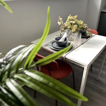 Studio Apartment In ميلتون كينيز المظهر الخارجي الصورة